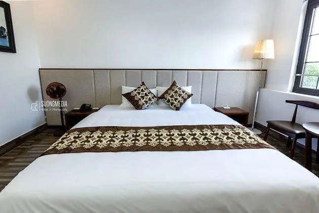 Hung Anh Hotel